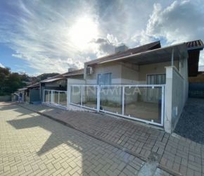 Casa no Bairro Badenfurt em Blumenau com 2 Dormitórios e 90 m² - 3479005