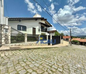 Casa no Bairro Badenfurt em Blumenau com 3 Dormitórios (1 suíte) e 232 m² - CA0456