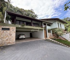 Casa no Bairro Bom Retiro em Blumenau com 3 Dormitórios (1 suíte) e 365.16 m² - 35721017
