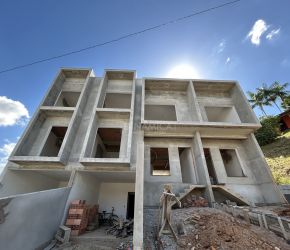 Casa no Bairro Escola Agrícola em Blumenau com 2 Dormitórios e 74.18 m² - 3479653