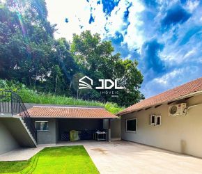 Casa no Bairro Escola Agrícola em Blumenau com 3 Dormitórios (1 suíte) e 187 m² - 3970
