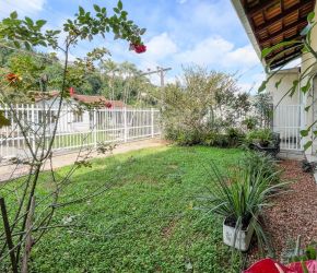 Casa no Bairro Escola Agrícola em Blumenau com 4 Dormitórios (1 suíte) e 270 m² - 3185