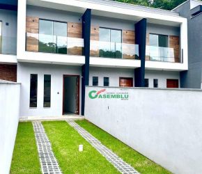 Casa no Bairro Fortaleza em Blumenau com 2 Dormitórios e 75 m² - SO0044