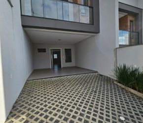 Casa no Bairro Fortaleza em Blumenau com 3 Dormitórios (1 suíte) e 118.9 m² - 6070304