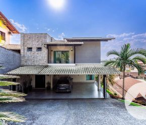 Casa no Bairro Fortaleza em Blumenau com 3 Dormitórios (3 suítes) e 320 m² - CA0202-L