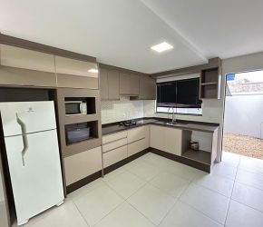 Casa no Bairro Fortaleza em Blumenau com 2 Dormitórios e 80 m² - 3479066
