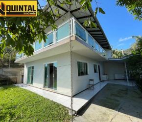 Casa no Bairro Garcia em Blumenau com 4 Dormitórios (1 suíte) e 133 m² - V01204