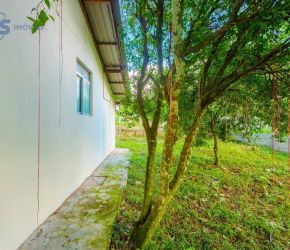 Casa no Bairro Garcia em Blumenau com 2 Dormitórios e 100 m² - CA0664