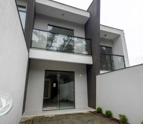 Casa no Bairro Itoupava Central em Blumenau com 2 Dormitórios e 83 m² - 1707
