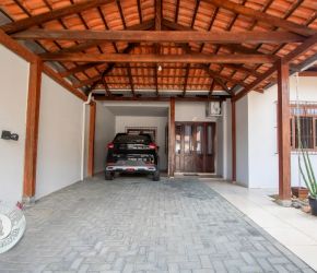 Casa no Bairro Passo Manso em Blumenau com 3 Dormitórios (1 suíte) - 2330
