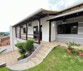 Casa no Bairro Passo Manso em Blumenau com 4 Dormitórios (1 suíte) e 290 m² - 35721137