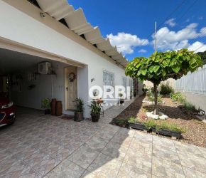 Casa no Bairro Progresso em Blumenau com 3 Dormitórios e 149 m² - CA0629