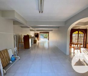 Casa no Bairro Ribeirão Fresco em Blumenau com 3 Dormitórios (2 suítes) e 380 m² - CA0070-L