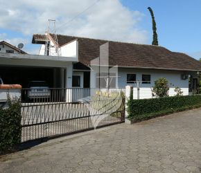 Casa no Bairro Salto em Blumenau com 3 Dormitórios (1 suíte) e 154 m² - 3593