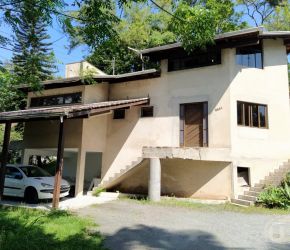 Casa no Bairro Salto Weissbach em Blumenau com 3 Dormitórios (1 suíte) - 6960865