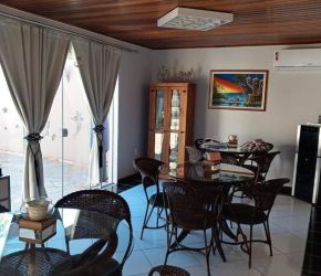 Casa no Bairro Valparaiso em Blumenau com 3 Dormitórios (1 suíte) e 200 m² - CA0029