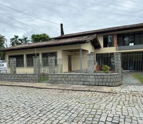 Casa no Bairro Velha em Blumenau com 3 Dormitórios (2 suítes) e 116.2 m² - Casa Mista - Com.Res. Rua Londrina