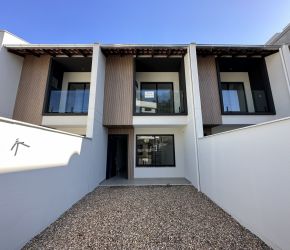 Casa no Bairro Velha em Blumenau com 2 Dormitórios (1 suíte) e 120 m² - 3690617