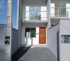 Casa no Bairro Velha em Blumenau com 2 Dormitórios e 68 m² - SO0043