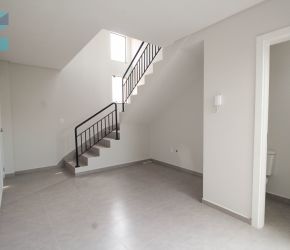 Casa no Bairro Velha Central em Blumenau com 2 Dormitórios e 70 m² - 6290271