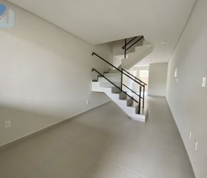 Casa no Bairro Velha Central em Blumenau com 2 Dormitórios (2 suítes) e 70 m² - 6061313