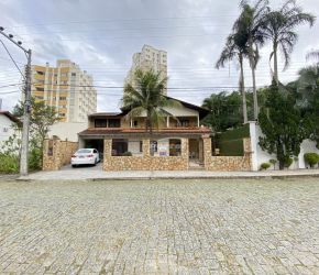 Casa no Bairro Vila Nova em Blumenau com 4 Dormitórios (1 suíte) e 319.24 m² - 35716917