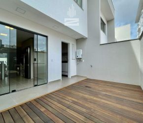 Casa no Bairro Vila Nova em Blumenau com 3 Dormitórios (1 suíte) e 130 m² - 8166