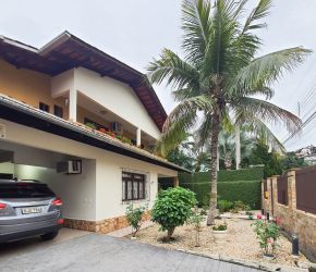 Casa no Bairro Vila Nova em Blumenau com 4 Dormitórios (1 suíte) e 319.24 m² - 6311686