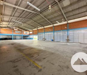 Galpão no Bairro Itoupava Central em Blumenau com 1321 m² - GA0042