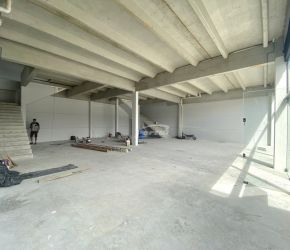 Loja no Bairro Itoupava Central em Blumenau com 178.5 m² - 35718325