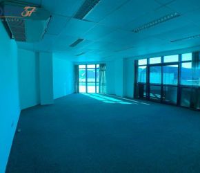 Sala/Escritório no Bairro Centro em Blumenau com 58 m² - SA0116