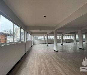 Sala/Escritório no Bairro Itoupava Norte em Blumenau com 250 m² - SA0657