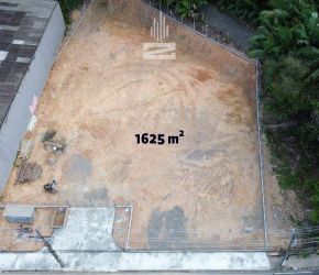 Terreno no Bairro Bom Retiro em Blumenau com 1625 m² - 7544