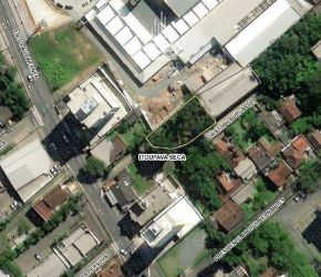Terreno no Bairro Itoupava Seca em Blumenau com 672 m² - 6190