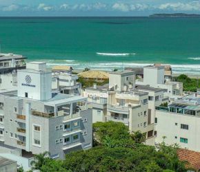 Apartamento no Bairro Mariscal em Bombinhas com 2 Dormitórios (2 suítes) e 78 m² - AP3716