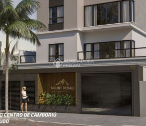 Apartamento no Bairro Centro em Camboriú com 3 Dormitórios (3 suítes) - 473300