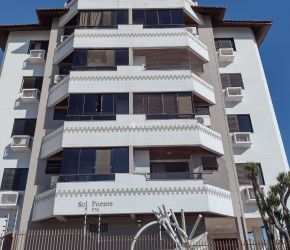 Apartamento no Bairro Abraão em Florianópolis com 3 Dormitórios (1 suíte) e 118 m² - 433133