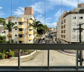 Apartamento no Bairro Abraão em Florianópolis com 3 Dormitórios (1 suíte) - 656445