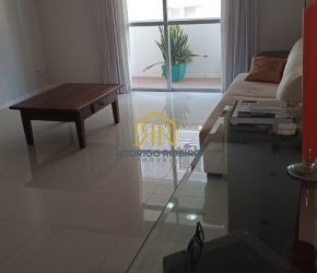 Apartamento no Bairro Agronômica em Florianópolis com 4 Dormitórios (1 suíte) - A4030