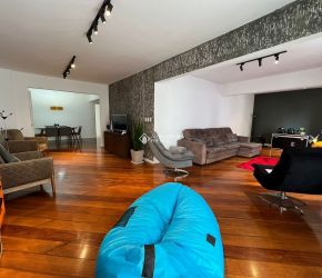 Apartamento no Bairro Agronômica em Florianópolis com 4 Dormitórios (1 suíte) - 373700