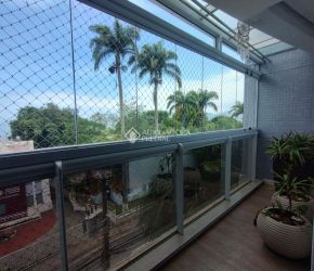 Apartamento no Bairro Agronômica em Florianópolis com 3 Dormitórios (2 suítes) - 454223