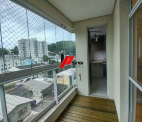 Apartamento no Bairro Agronômica em Florianópolis com 2 Dormitórios (2 suítes) e 86.64 m² - AP02677L