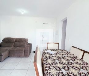 Apartamento no Bairro Balneário do Estreito em Florianópolis com 2 Dormitórios e 67 m² - 4783