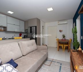 Apartamento no Bairro Cachoeira do Bom Jesus em Florianópolis com 2 Dormitórios (1 suíte) - 477122