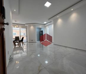 Apartamento no Bairro Campeche em Florianópolis com 2 Dormitórios (1 suíte) e 94 m² - AP2167
