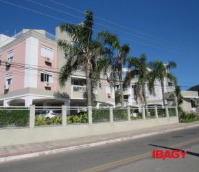 Apartamento no Bairro Campeche em Florianópolis com 2 Dormitórios (1 suíte) - 120812