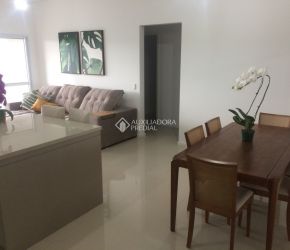 Apartamento no Bairro Campeche em Florianópolis com 3 Dormitórios (1 suíte) - 462795