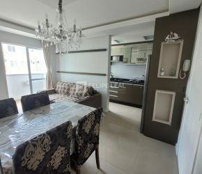 Apartamento no Bairro Canasvieiras em Florianópolis com 2 Dormitórios e 62 m² - 20819
