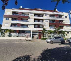Apartamento no Bairro Canasvieiras em Florianópolis com 2 Dormitórios (1 suíte) - 385426