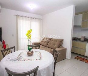Apartamento no Bairro Canasvieiras em Florianópolis com 2 Dormitórios - 469891